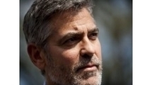 George Clooney arrêté devant l'ambassade du Soudan à Washington George Clooney arrêté devant l'ambassade du Soudan à Washington