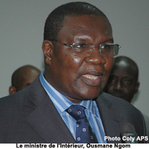 Affaire des passeports numérisés: Ousmane Ngom mouillé jusqu'au cou Affaire des passeports numérisés: Ousmane Ngom mouillé jusqu'au cou