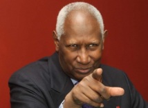 Abdou Diouf ciblé par une association congolaise Abdou Diouf ciblé par une association congolaise