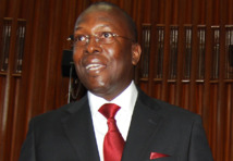 C’est parti pour le procès Cheikh Yérim Seck/Aïssatou Tall : le journaliste a 12 avocats contre 10 pour la plaignante C’est parti pour le procès Cheikh Yérim Seck/Aïssatou Tall : le journaliste a 12 avocats contre 10 pour la plaignante