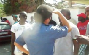 REGARDEZ. Italie: Des sénégalais s'opposent à la fermeture de leur résidence à Piscara
