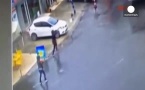 2 femmes attaquent un poste de Police en turquie avant de se faire tuer: Vidéos