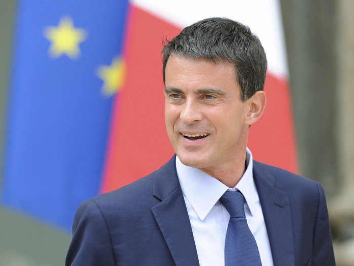 Manuel Valls en visite à Dakar pour 48 heures