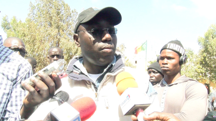 VIDEO: La mairie de Grand-Yoff procède au déguerpissement de son parking pour location et vente de véhicules, Monsieur Mar Diop parle d’opérations clandestines et annonce une plainte