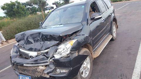 Bara Gaye sort indemne d’un violent accident