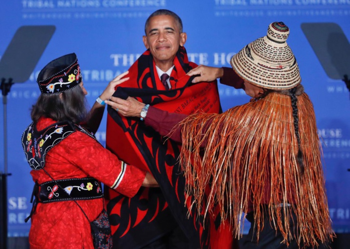 Chapeau à Obama pour sa dernière conférence amérindienne, et couverture en prime