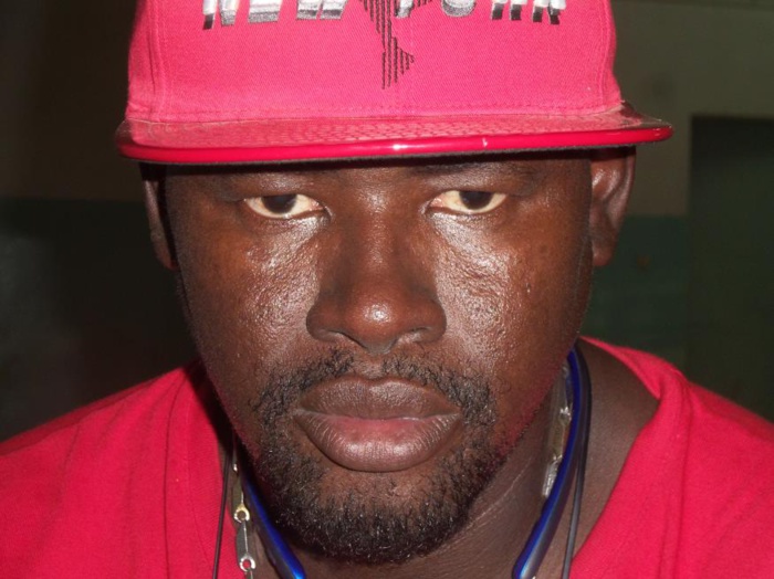 Portrait : Baye Kara, une existence – La musique – Un combat social. Portrait : Baye Kara, une existence – La musique – Un combat social.