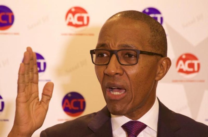 DEFAITE DE YAYA JAMMEH Abdoul Mbaye Tacle Macky Sall