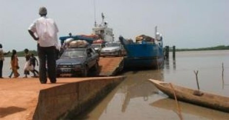 Des Gambiens fuient les zones urbaines de peur de violences post-électorales