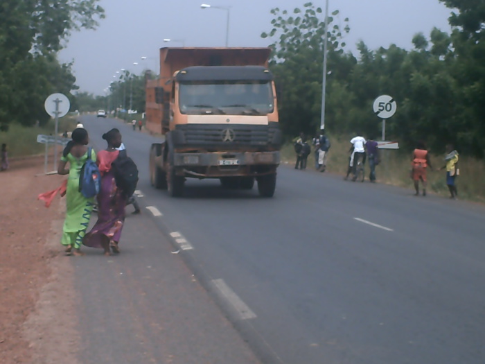 Tambacounda : Le danger qu’encourent les élèves de deux établissements scolaires à Tamba Socé.