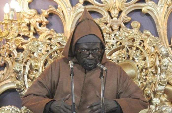 La dépouille du Khalif général des Tidianes décédé cette nuit à quitté Dakar pour Tivaouane