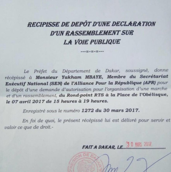 Yaxam Mbaye marche contre Y en a marre le 07 avril 2017, de 15 heures à 19 heures, à la Place de l’Obéli