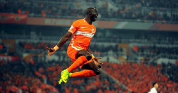 Papiss Demba Cissé réapparaît avec un doublé