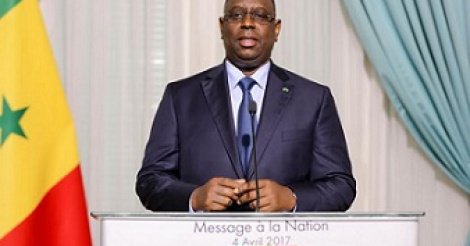 Macky Sall appelle à mener " la bataille du développement économique"