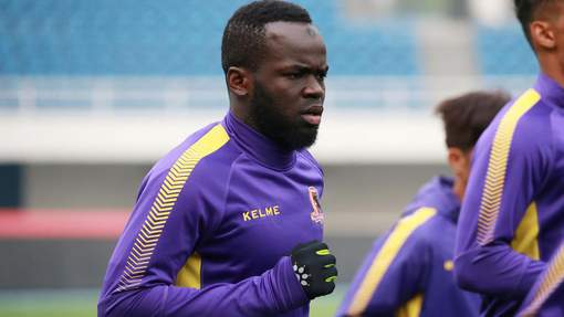 Côte d’Ivoire: le rapatriement du corps de Cheick Tioté reporté à jeudi