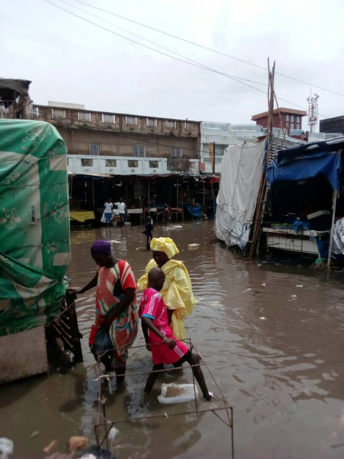 ( IMAGES) Le marché Ocass de Touba déjà inondé