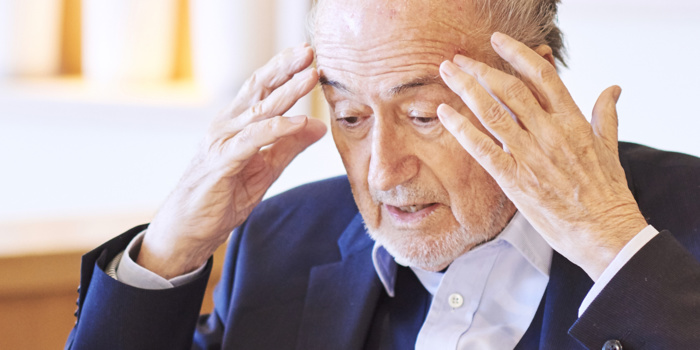 Sepp Blatter regrette d'être resté si longtemps à la tête de la FIFA