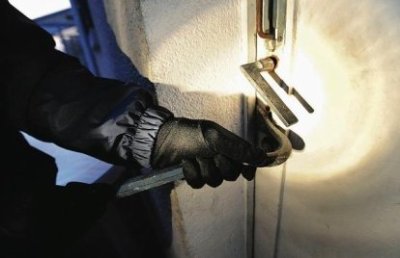 BRAQUAGE MATINAL À KAOLACK - Dix millions de francs emportés... Vigile et caissière ligotés