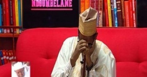 Les chaudes larmes de Ahmed Khalifa Niass sur le plateau de Sen TV
