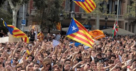 Grève générale en Catalogne deux jours après le référendum interdit
