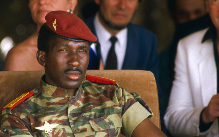 A Thomas Sankara, fièrement.