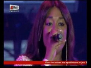 Grand Bal 2017 : Titi chante Serigne Abdou Aziz Sy Dabakh devant You