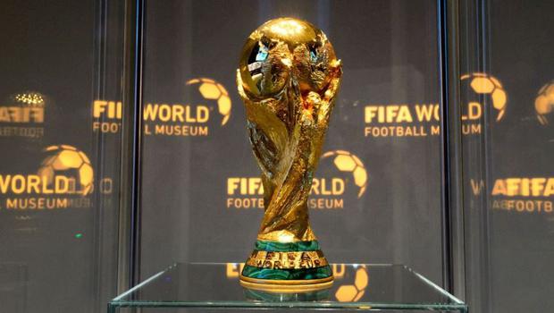 Le trophée de la Coupe du monde de football sera au Sénégal en mars prochain