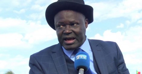 Ameth Fall Braya sur l'accueil de Macron : "Je rame pas à contre courant"