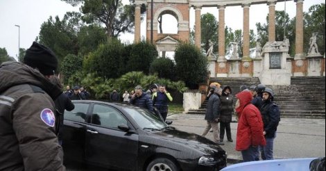 Italie : Fusillade aux relents racistes en pleine campagne électorale