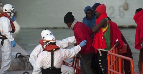 Les corps de 16 migrants repêchés en mer entre le Maroc et l'Espagne