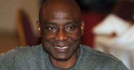 Utilisation de gardiens africains : Joseph Antoine Bell perçoit "un changement des mentalités"