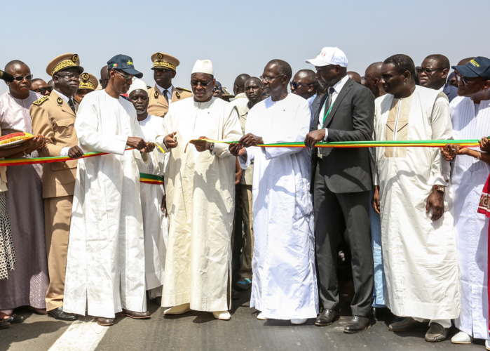 Macky liste les belles promesses de la route Fatick-Kaolack Macky liste les belles promesses de la route Fatick-Kaolack