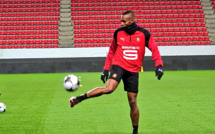 Rennes : Lamouchi croit en Diafra Sakho