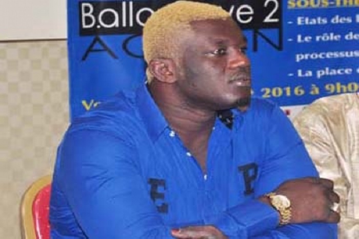 Balla Gaye 2 s’entraîne en boxe pour massacrer Gris Bordeaux.....Regardez