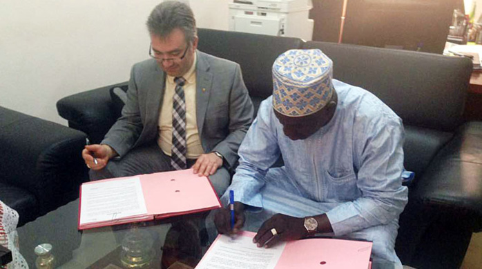 Signature d’un mémorandum ; l’OnFp et le CEMEQ consolident leur partenariat. Signature d’un mémorandum ; l’OnFp et le CEMEQ consolident leur partenariat.