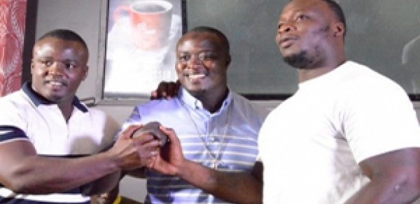 Papa Sow et Ama Baldé réclament leur argent au promoteur Assane Ndiaye