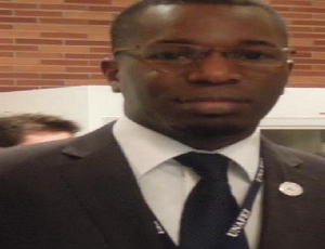 Le juge Dème entre dans la marre politique