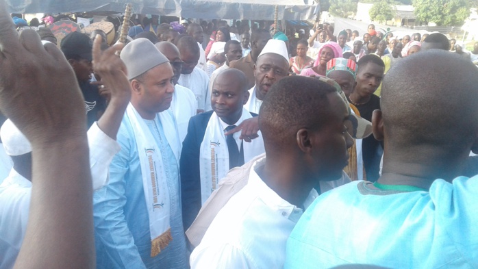 Travailler dans l'unité et taire les querelles politiques, voici un objectif que se fixe