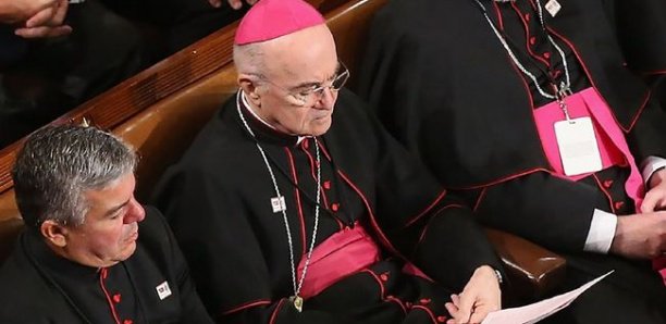 Le Vatican corrige les déclarations du Pape sur l'homosexualité et la psychiatrie