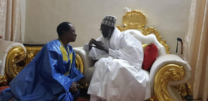 MADICKÉ À TOUBA : Huis clos et prière du crépuscule derrière le Khalife Général des Mourides... Longues séries d'audiences.