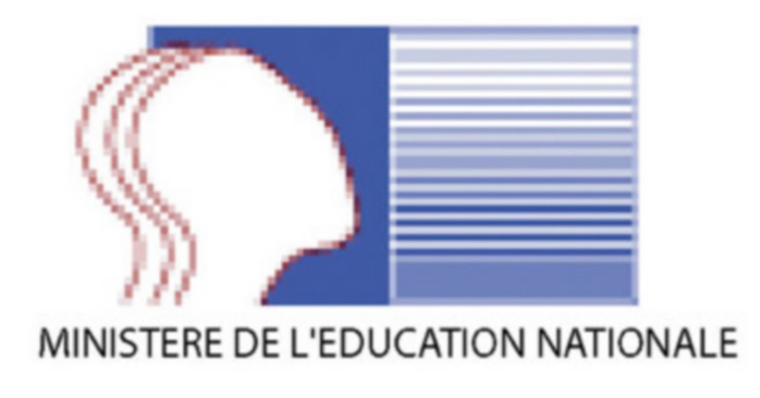 COMMUNIQUE DE PRESSE Sortants de la Formation payante en grève de la faim : aucun droit à être recrutés COMMUNIQUE DE PRESSE Sortants de la Formation payante en grève de la faim : aucun droit à être recrutés
