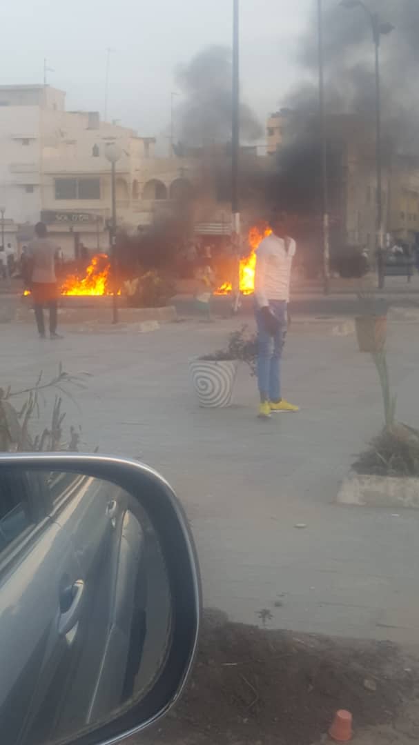 : Affrontements entre les Pro Khalifa Sall et les forces de l’ordre sur le 2 voies de Sacré-Cœur