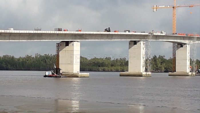 Un ouvrier tombe du pont de Faraféni et meurt sur le coup.