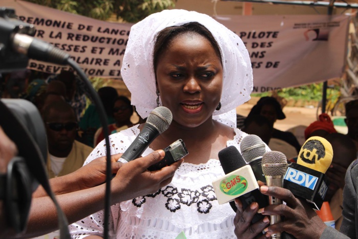 Aminata Angélique Manga attaque Sonko