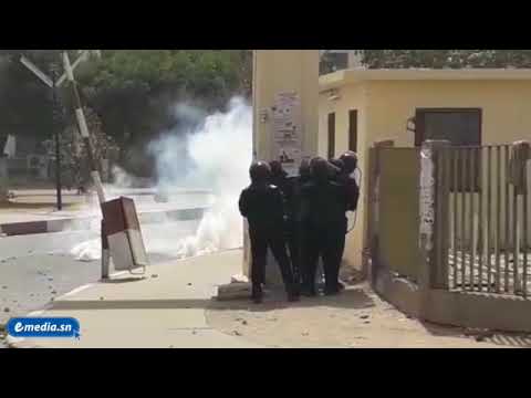 Affrontements entre étudiants et forces de l’ordre à l’Ucad après les résultats