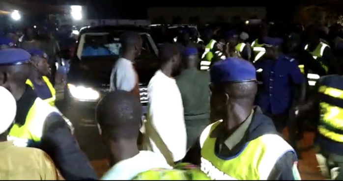 Mbour : De retour de Touba, Serigne Saliou Thioune et Khadim Thioune sauvés par les forces de l'ordre
