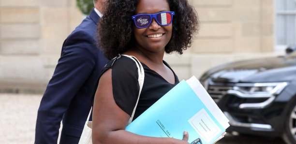 Sibeth Ndiaye, la porte-parole du gouvernement enflamme Twitter avec une vidéo de soutien aux Bleues