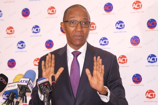 ABDOUL MBAYE: "Dansokho, mon voisin à la table du conseil des ministres..."