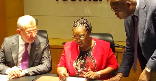 Le ministère des Mines répond à Sonko