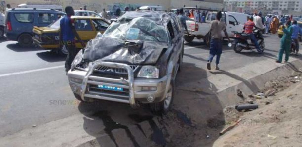 Accident : Un véhicule particulier fait des tonneaux sur l’autoroute à péage